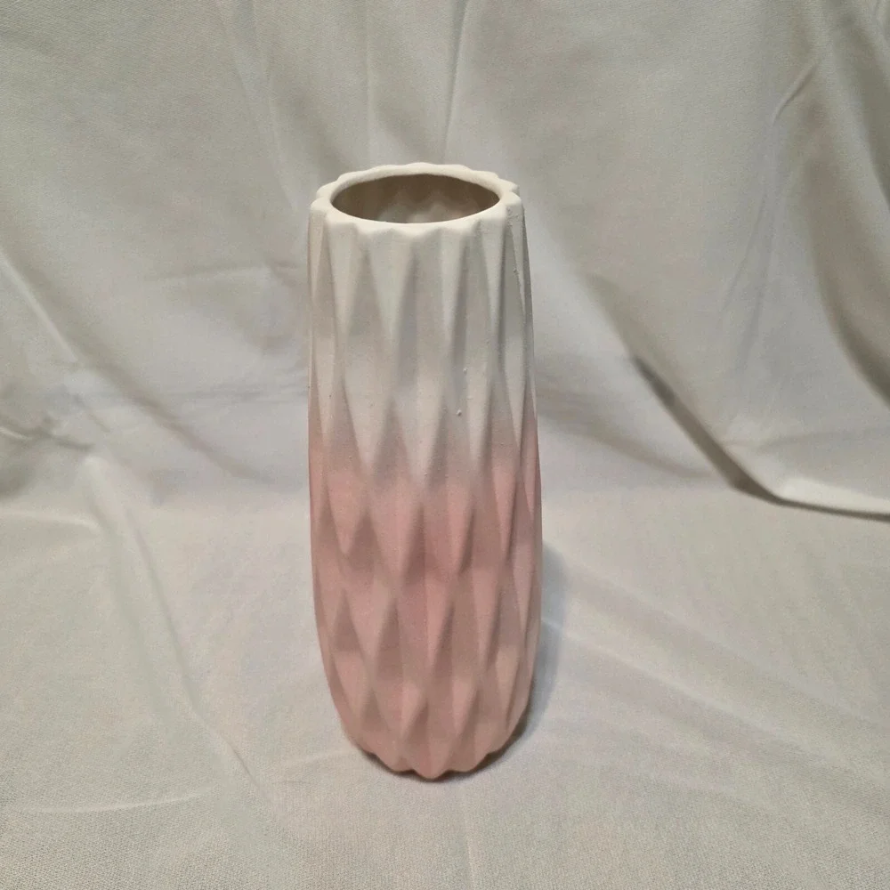 Ceramic 8.5‎ Inch Pink Gradient Ceramic tabletop Vase